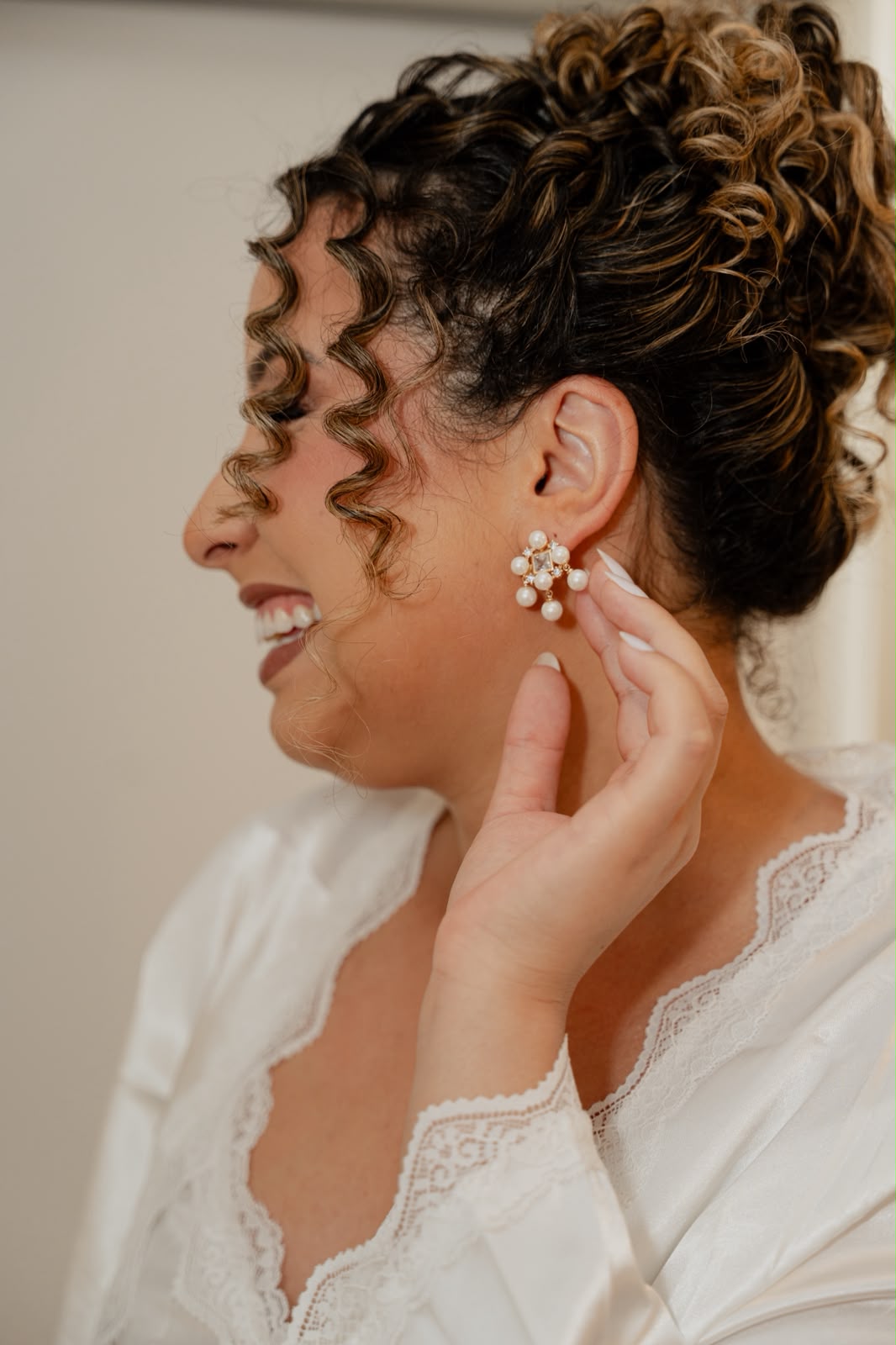 Grace statement pearl earrings with crystal detail, photo 4 of 4