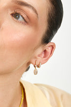 Nia Hoops