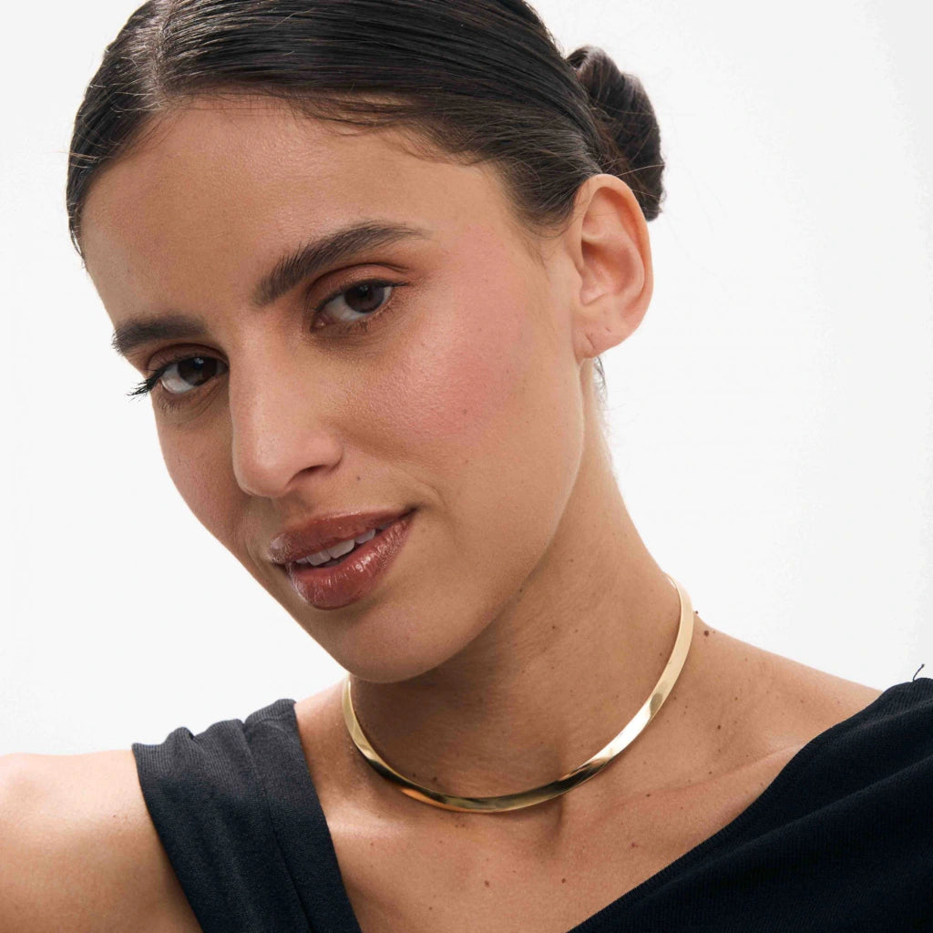 Camille rigid choker necklace in 18k gold plating, photo 5 of 5