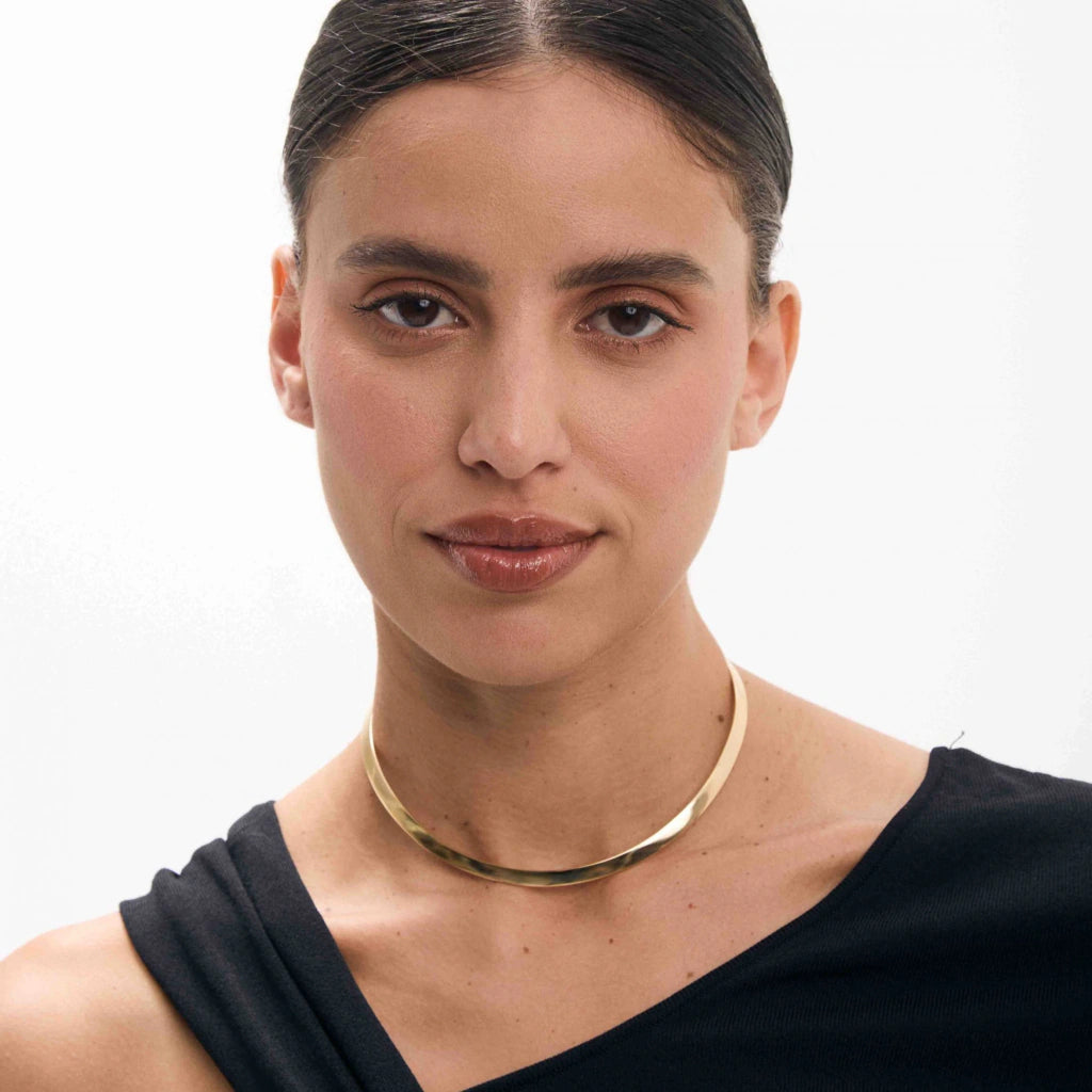 Camille rigid choker necklace in 18k gold plating, photo 3 of 5