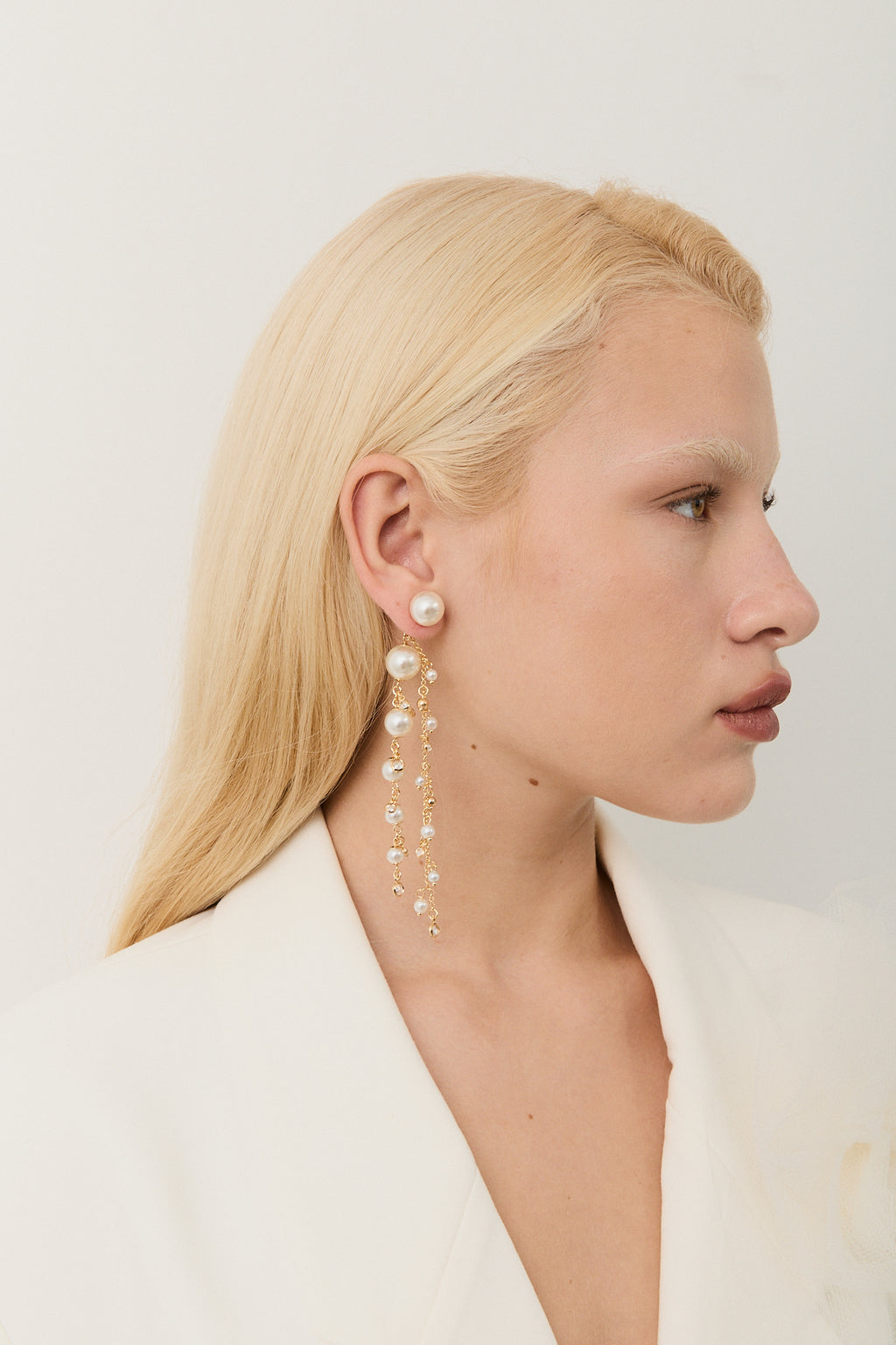 Margot Pearl Earrings