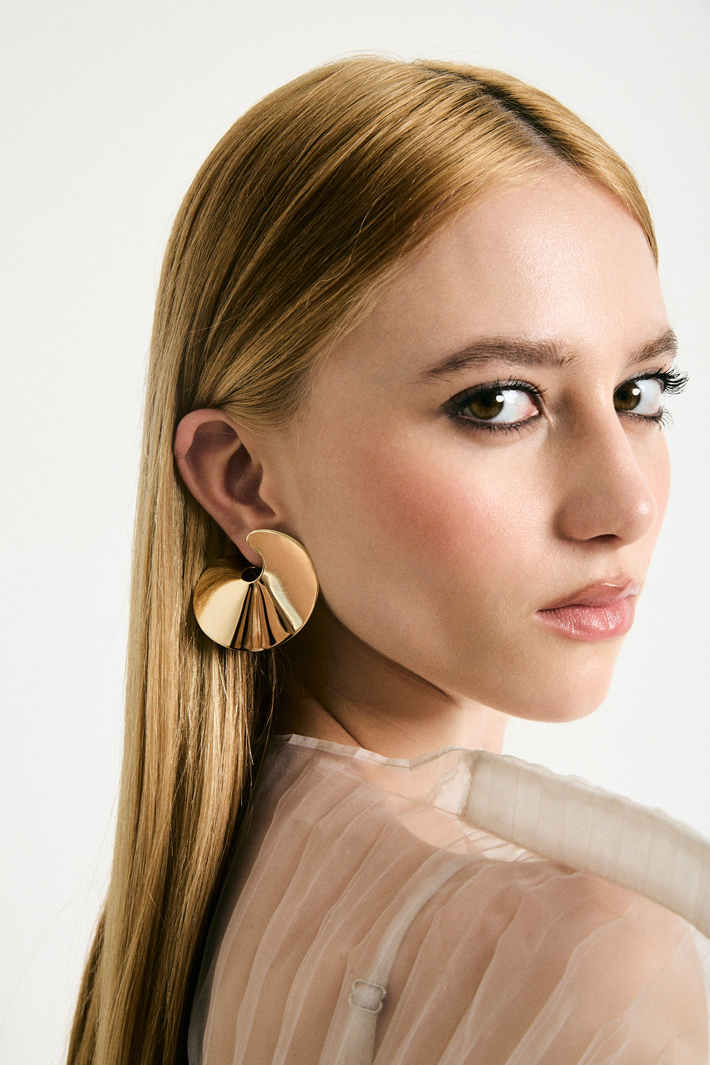 Summer bold sculptural statement earrings, photo 2 of 11