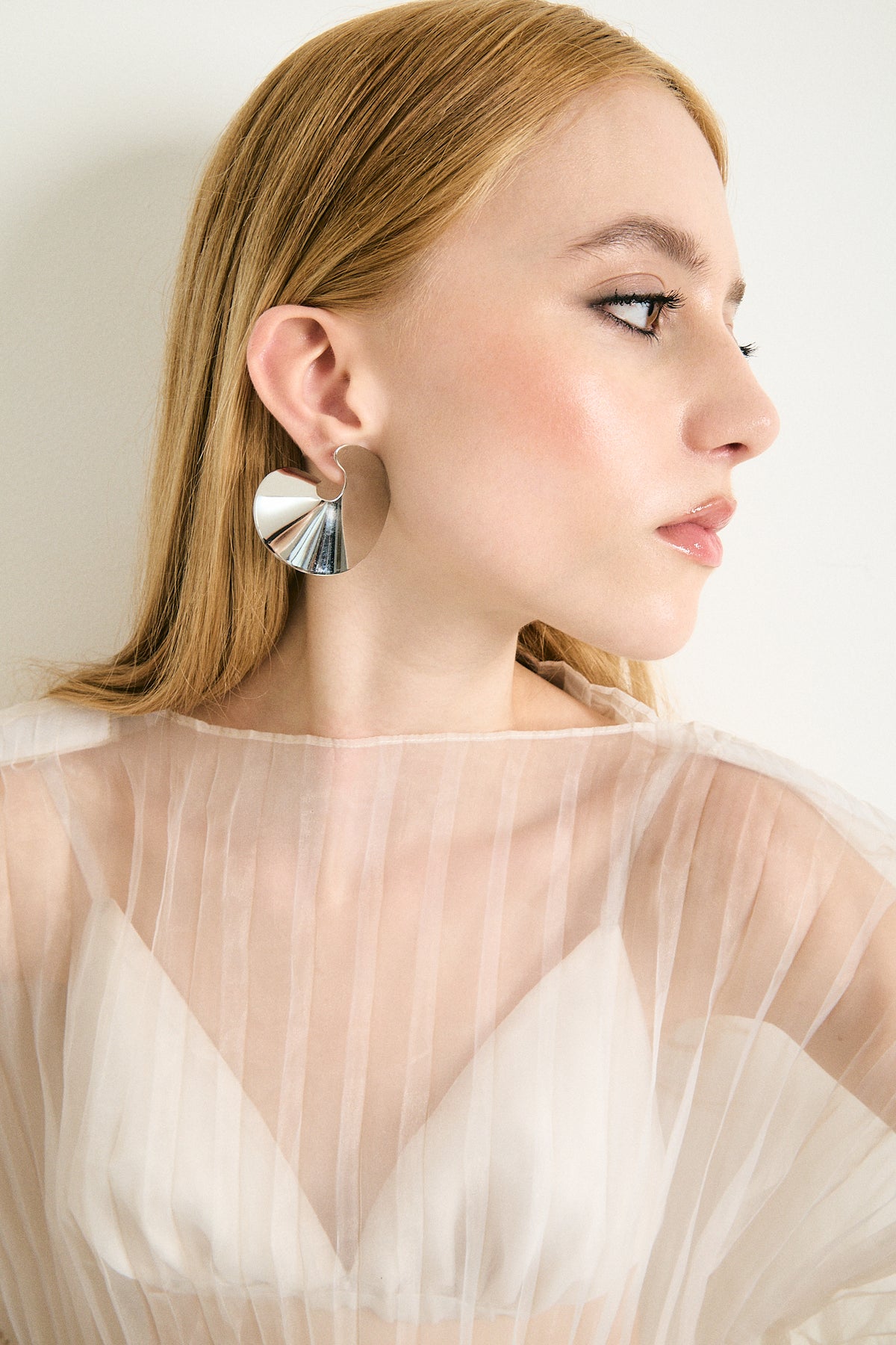 Summer bold sculptural statement earrings, photo 7 of 11