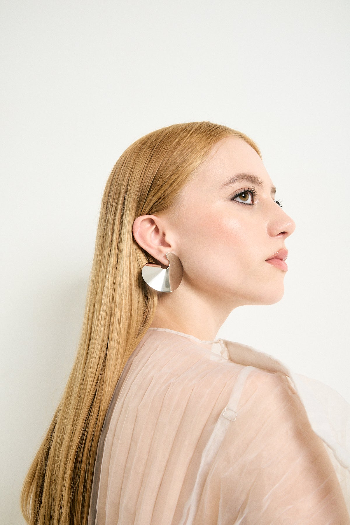 Summer bold sculptural statement earrings, photo 10 of 11